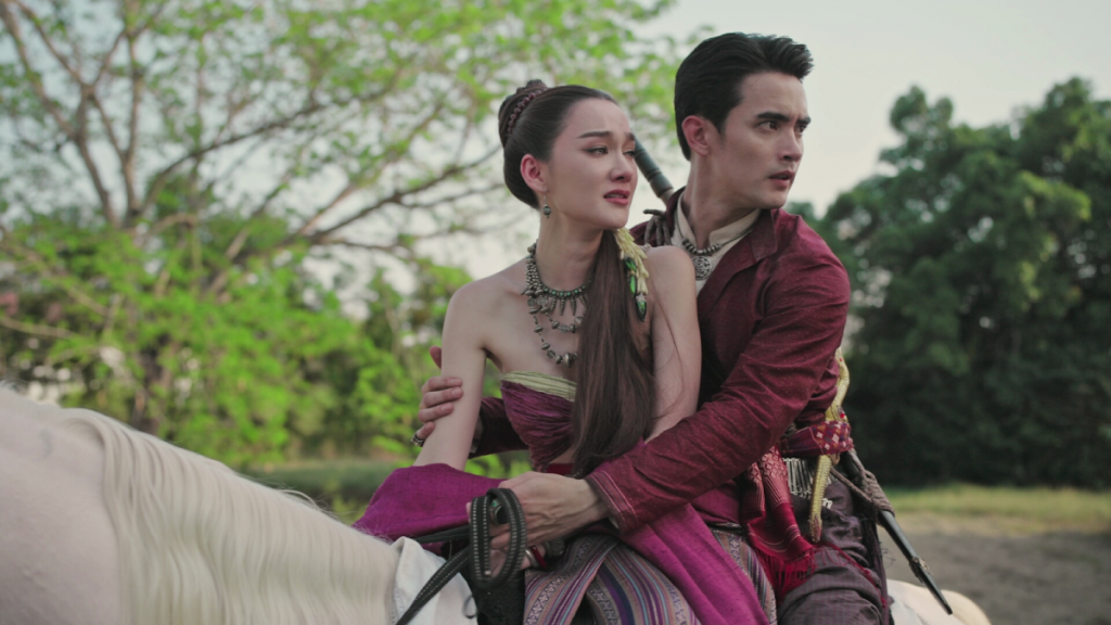 Truyền thuyết hồ thiêng