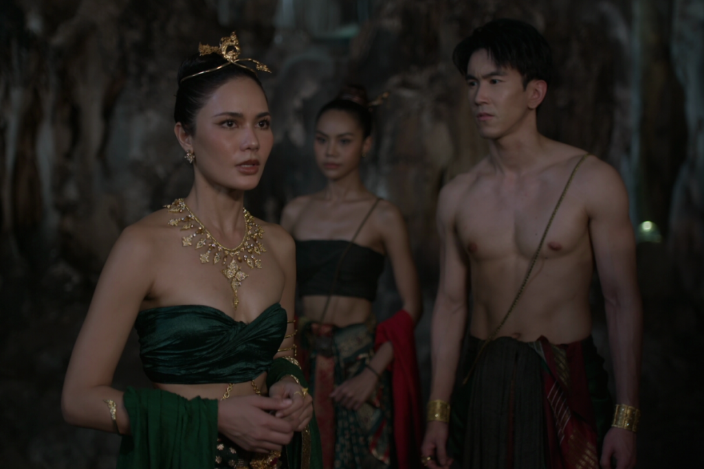 Truyền thuyết hồ thiêng